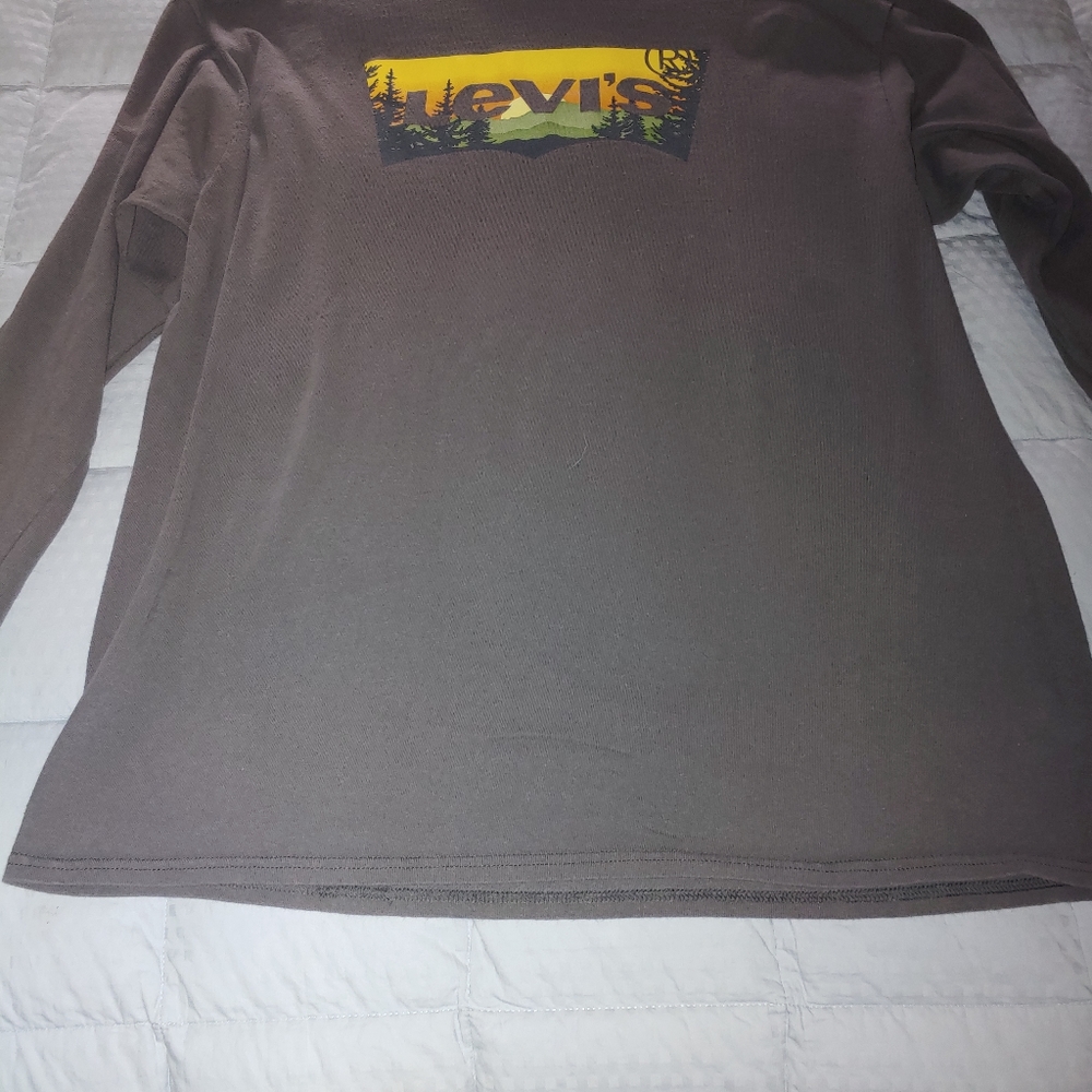 Levi's brand long sleeve t-shirt